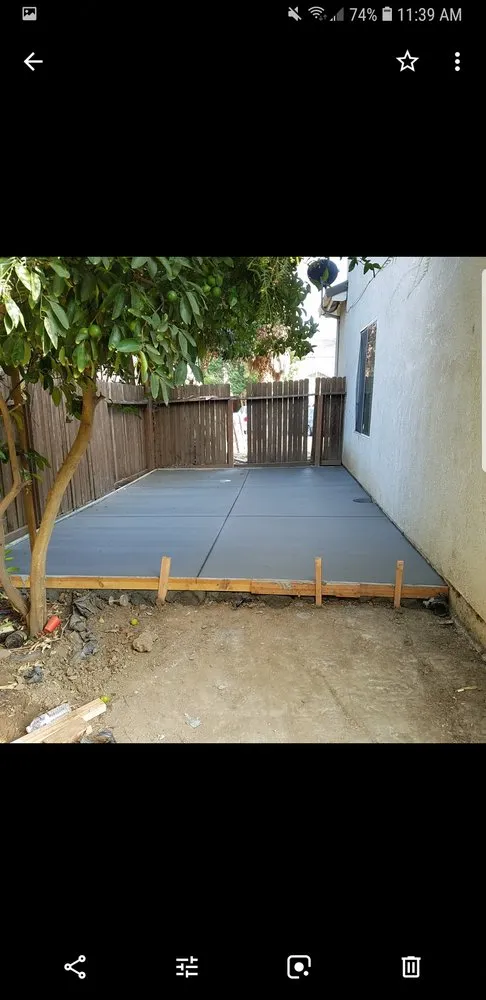 Trusted yard maintenance for year-round maintenance in Tracy, CA by Little Dog Landscaping