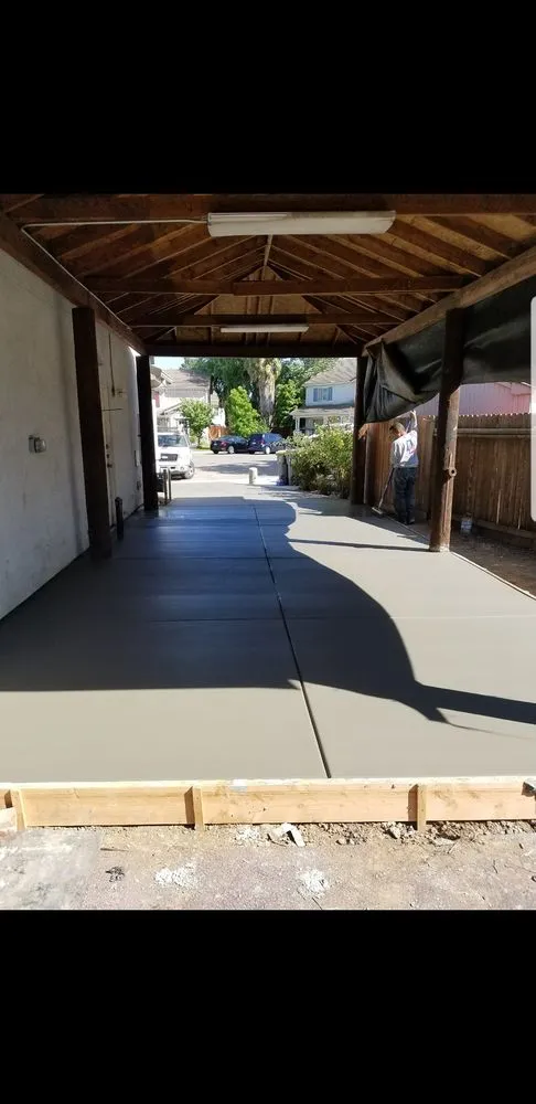 Professional lawn care service in Tracy, CA by Little Dog Landscaping