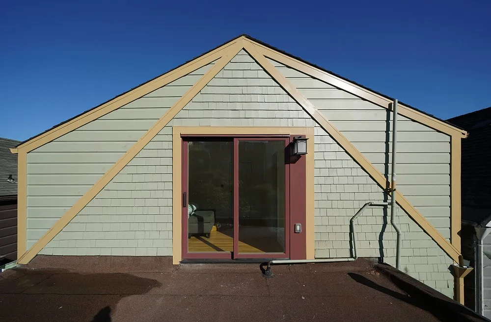 Reliable yard cleanup service near you in Pacifica, CA by Little Feet Renovation, Inc.