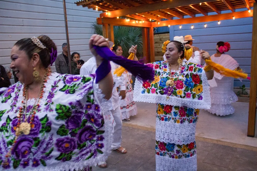 Trusted lawn mowing service experts serving Pacifica, CA - Little Feet Renovation, Inc.