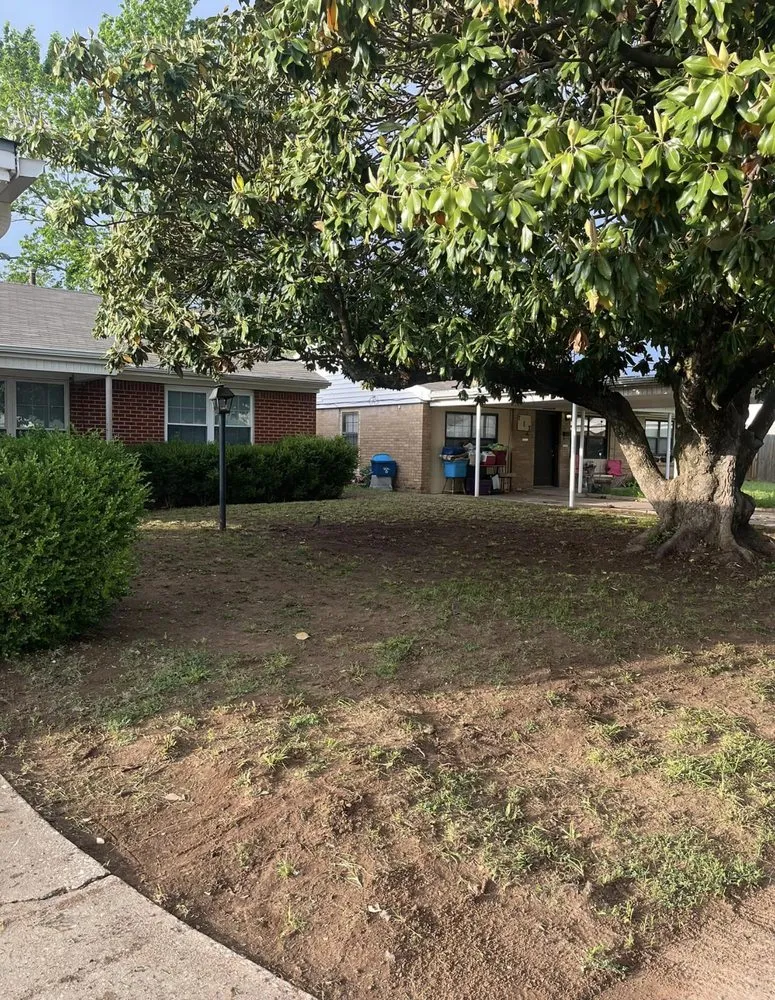 Top-rated residential landscaping in Tecumseh, OK by Little Footes Landscaping