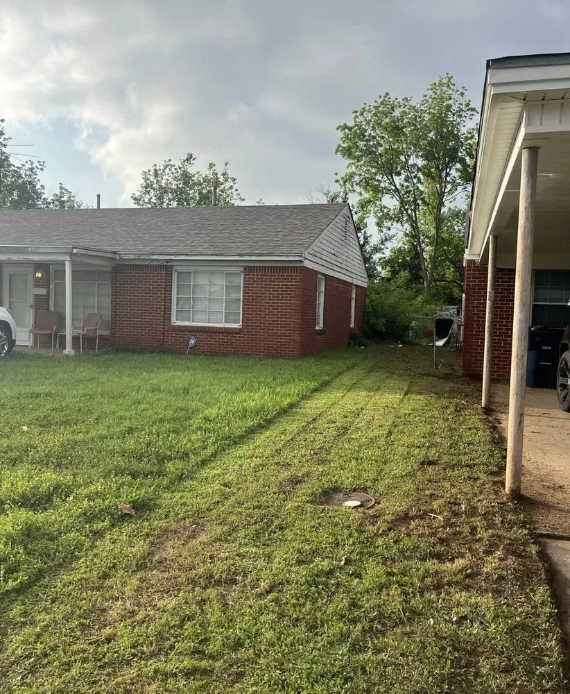 Trusted garden landscaping experts serving Tecumseh, OK - Little Footes Landscaping