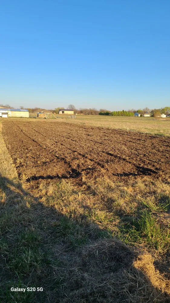 Local lawn mowing service in Okmulgee, OK by Little Green Machine Tractor