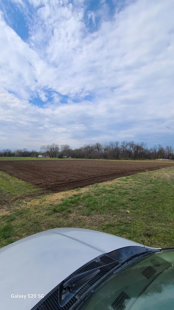 Reliable landscape design experts serving Okmulgee, OK - Little Green Machine Tractor