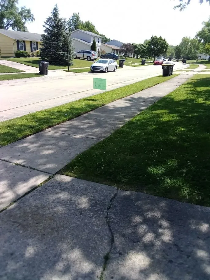Local garden landscaping in Fort Wayne, IN - Little Guy Mowing