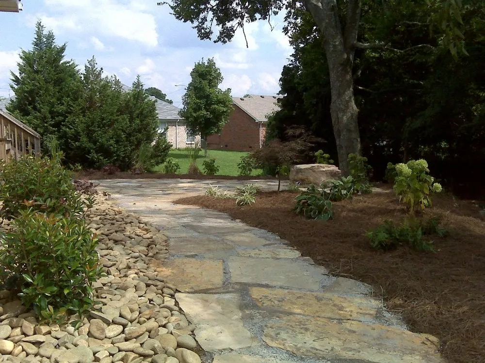 Affordable garden landscaping in Smyrna, TN - Little Hollow Farms