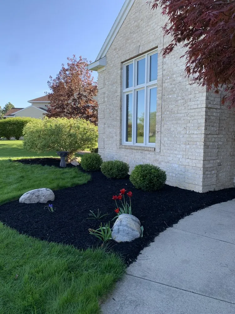 Custom outdoor landscaping in Fremont, MI - Little Joe’s Landscaping Services