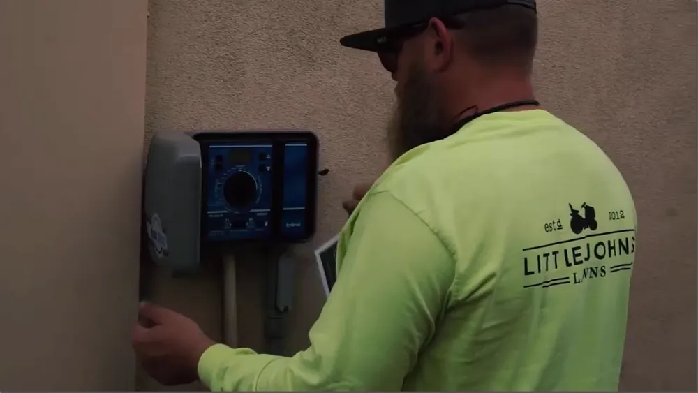 Top-rated yard maintenance experts serving Mesa, AZ - Little John's Lawns