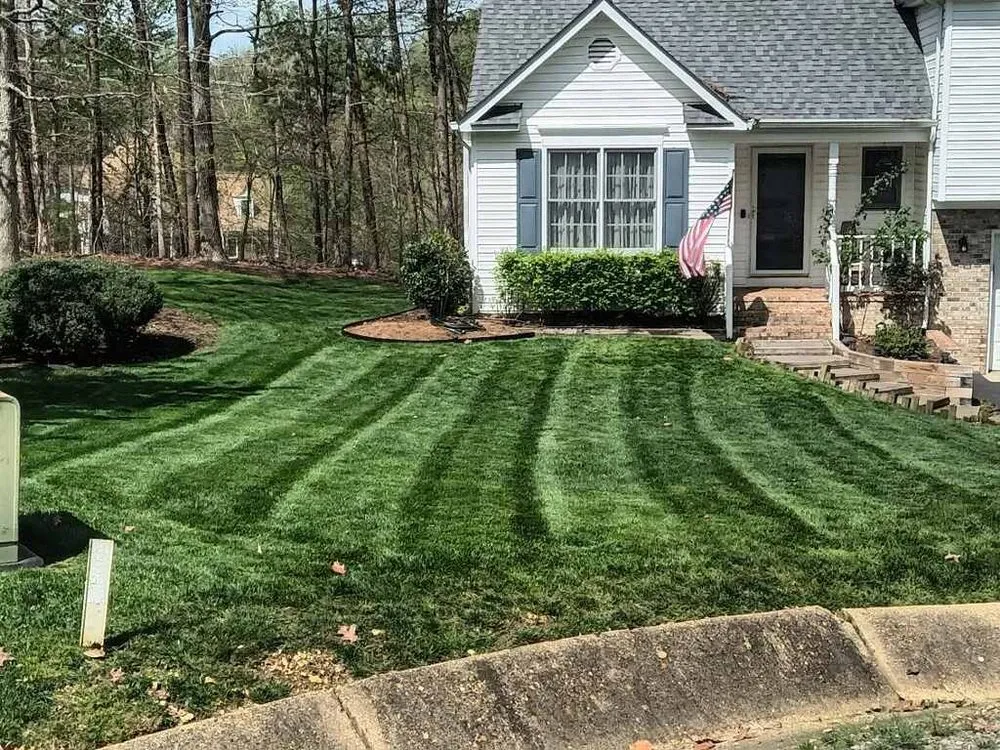 Affordable garden landscaping experts serving Fredericksburg, VA - Little Lawn Business