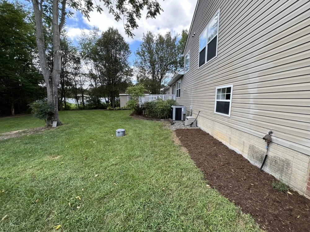 Professional yard maintenance in Fredericksburg, VA by Little Lawn Business