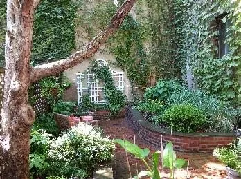 Local residential landscaping experts serving Kingston, NY - Little Leaf Landscaping