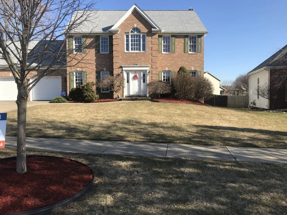 Custom garden landscaping experts serving Mayfield Heights, OH - Little Mountain Landscape