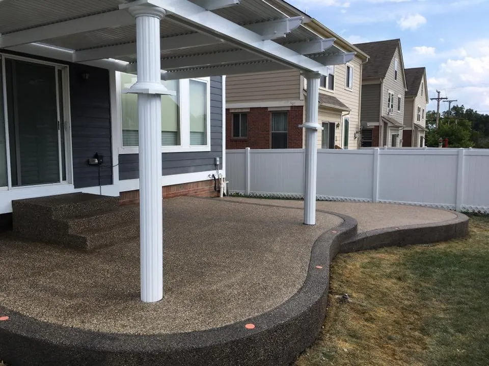 Custom residential landscaping experts serving Sterling Heights, MI - Little Rock Concrete