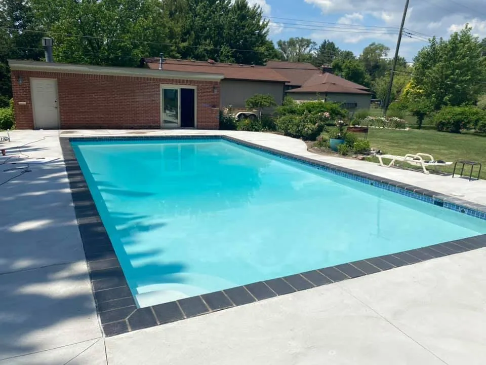 Expert lawn care service in Sterling Heights, MI - Little Rock Concrete