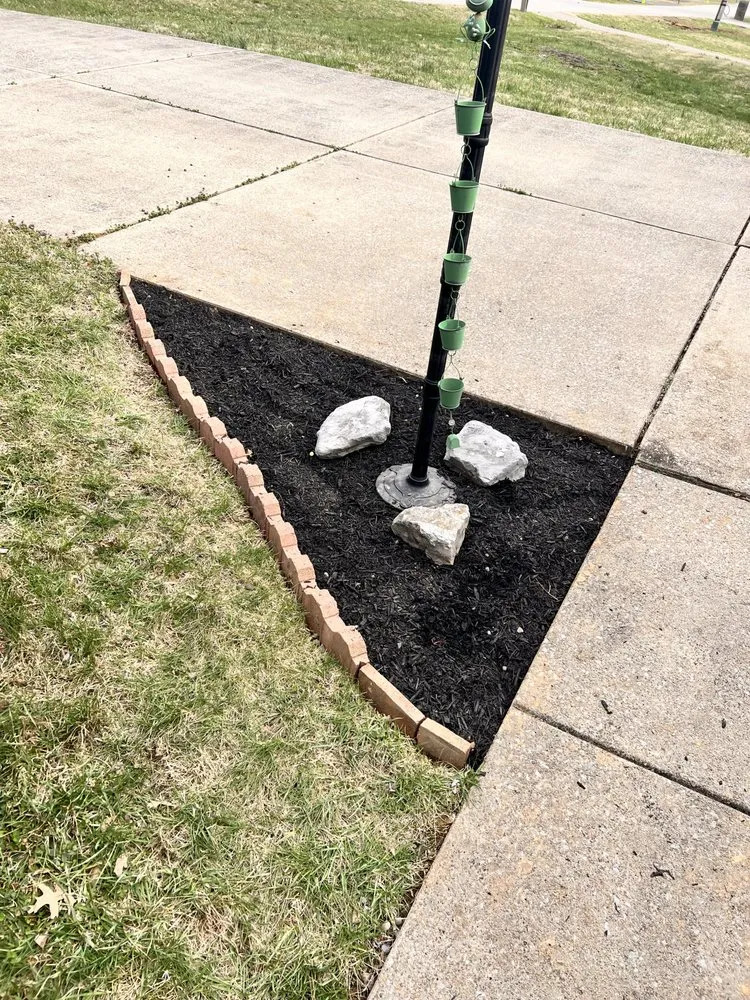 Reliable yard maintenance in Georgetown, IN by Little Schmidt Lawn Care