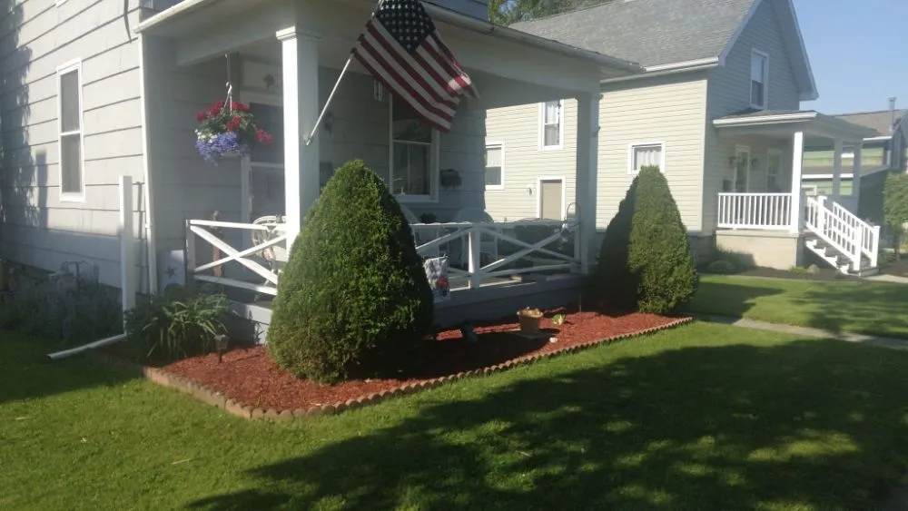 Affordable landscape installation experts serving Tiffin, OH - Littleguy's Landscaping