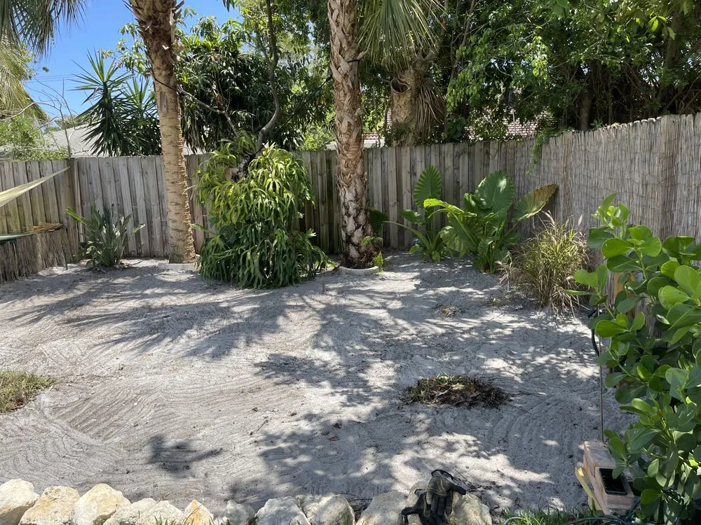 Custom yard maintenance in Ocean Ridge, FL - Littlemen Big Mowers