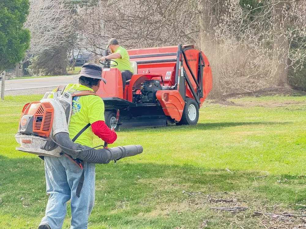 Affordable landscape design experts serving Pontiac, MI - Little's Lawn & Landscaping