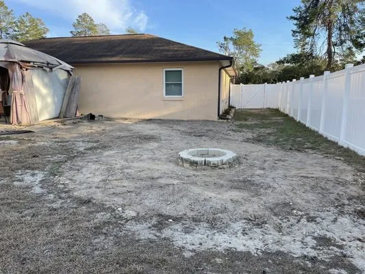 Little's Services Logo