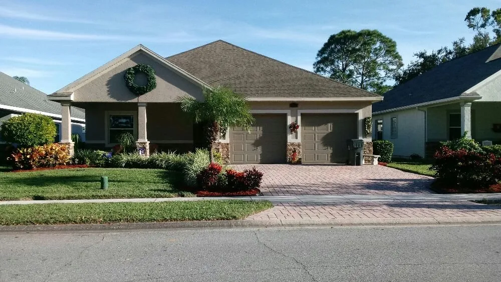 Top-rated yard maintenance in Mims, FL by Live Love Grow From the Ground Up