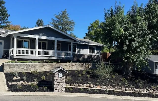 Reliable garden landscaping for residential properties in Fairfield, CA by Live Oak Landscape Construction