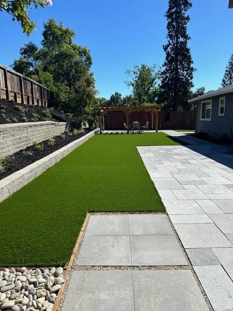 Expert outdoor landscaping for beautiful yards in Fairfield, CA by Live Oak Landscape Construction