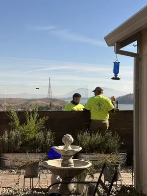 Live Oak Landscape Construction Logo