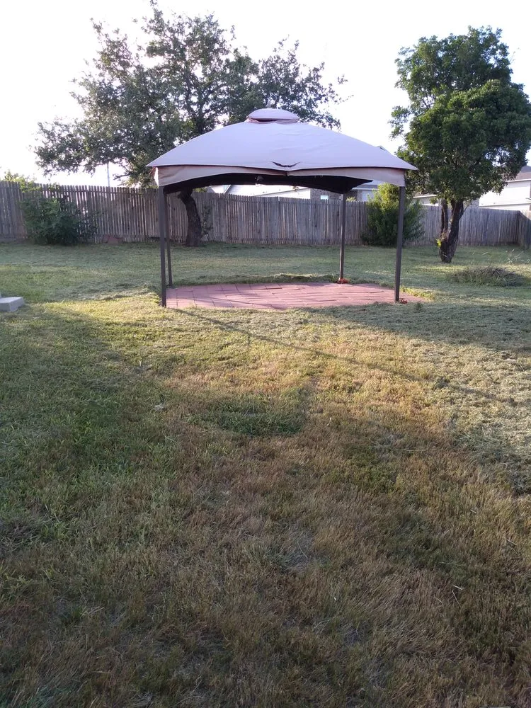 Affordable yard cleanup service in San Antonio, TX by LiveBy Lawncare