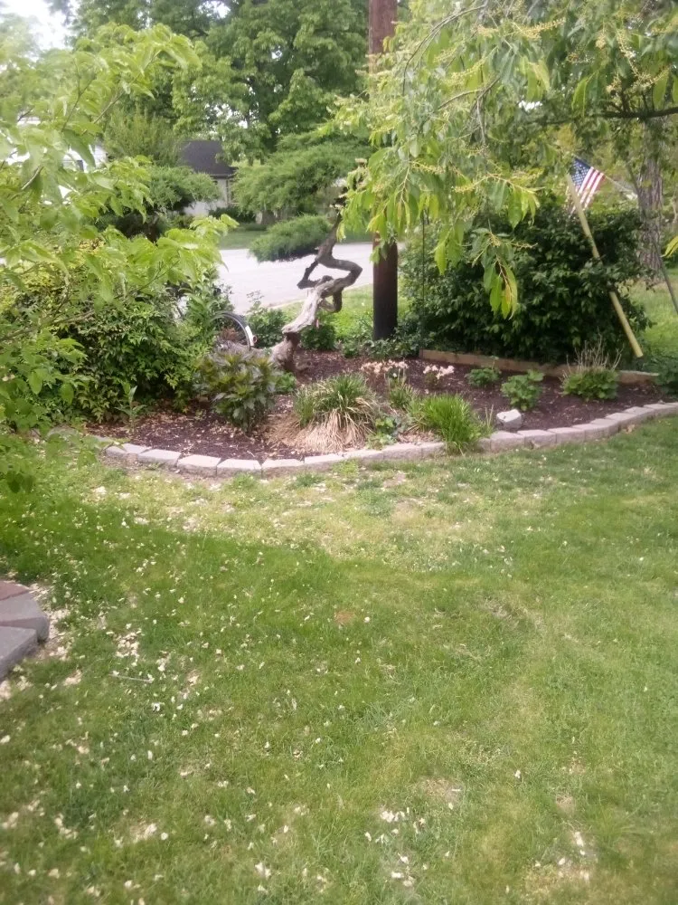 Reliable garden landscaping for homes in Tuckahoe, VA by Living Carpets Lawn Care