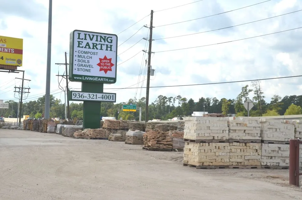 Professional landscape design experts serving Conroe, TX - Living Earth