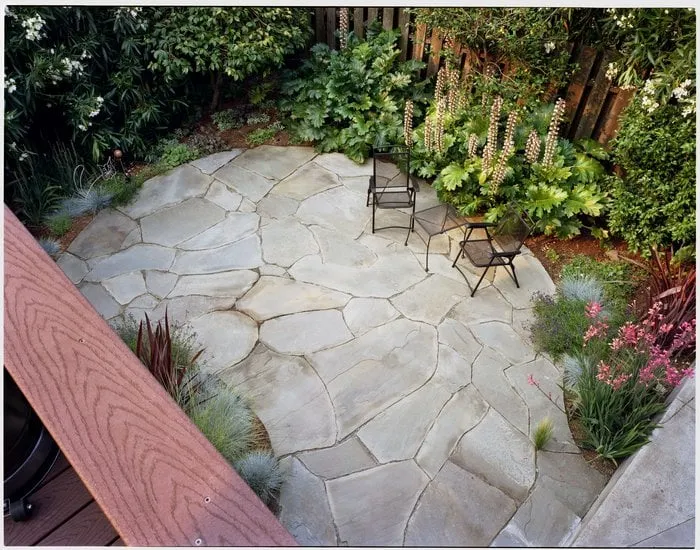 Expert yard maintenance in Vallejo, CA - Living Earth Gardens