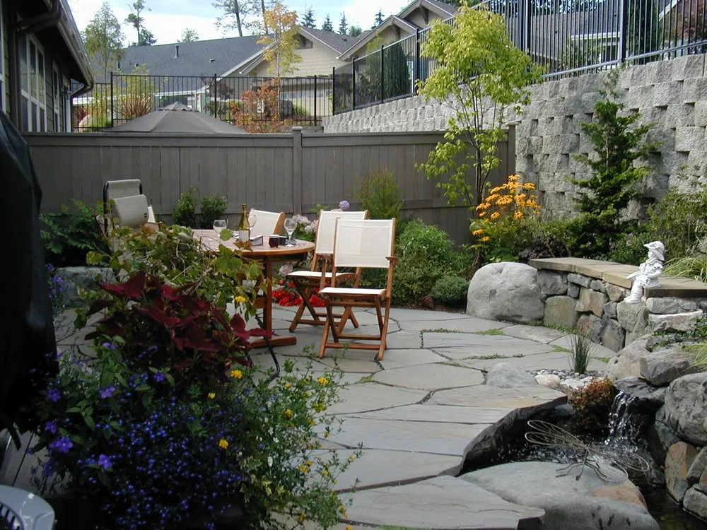 Expert lawn care service in Redmond, WA - Living Earth Landscapes