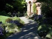 Professional garden landscaping for homes in Redmond, WA by Living Earth Landscapes