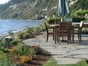 Reliable residential landscaping experts serving Redmond, WA - Living Earth Landscapes