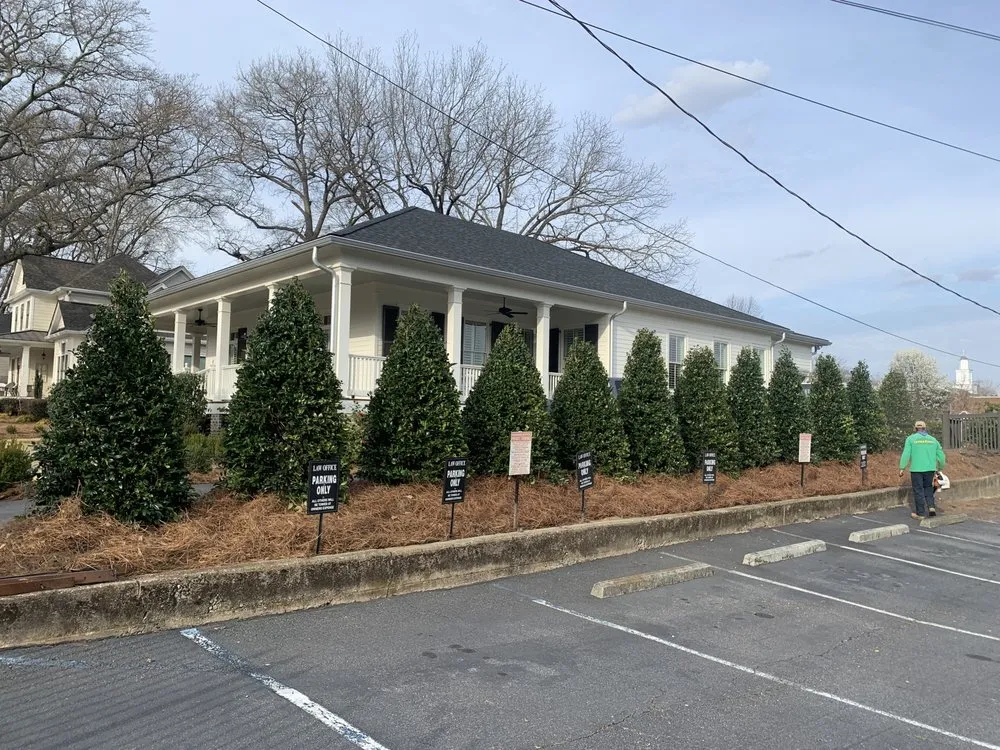 Affordable lawn mowing service in Marietta, GA - Living Fences