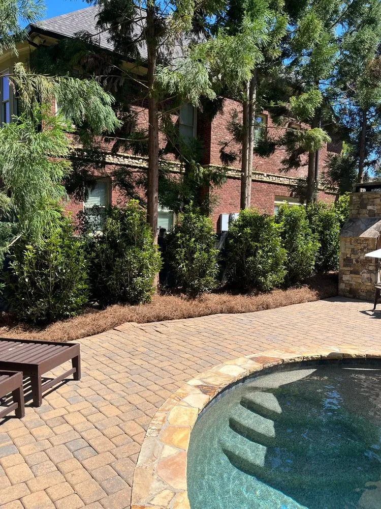 Local lawn mowing service in Marietta, GA by Living Fences