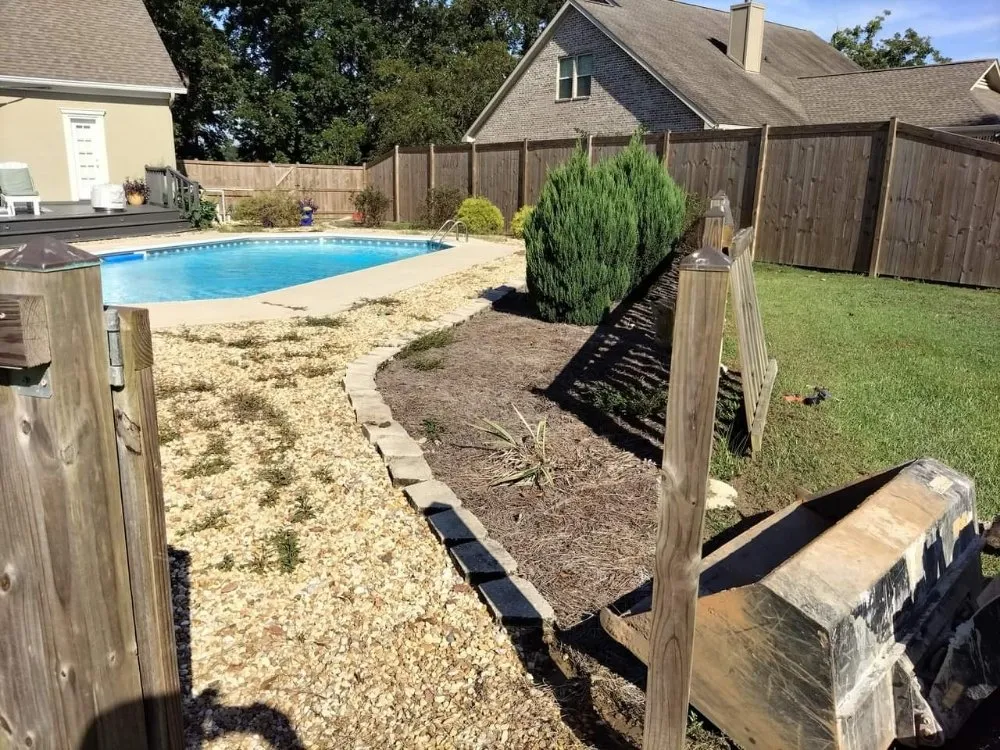 Top-rated lawn care service experts serving Fairhope, AL - Living Green Landscapes