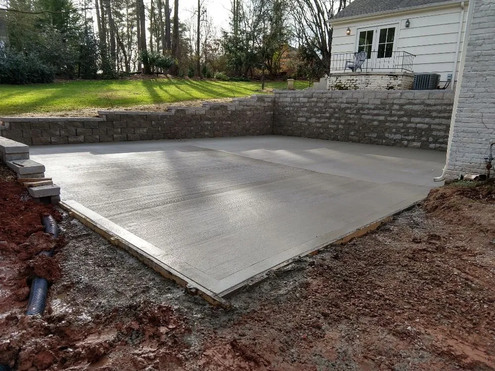 Top-rated yard maintenance in Clinton, TN - Living Green Landscaping Construction