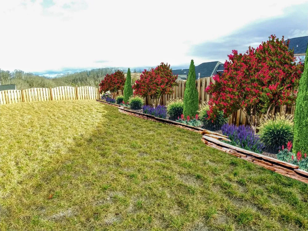 Custom residential landscaping experts serving Clinton, TN - Living Green Landscaping Construction