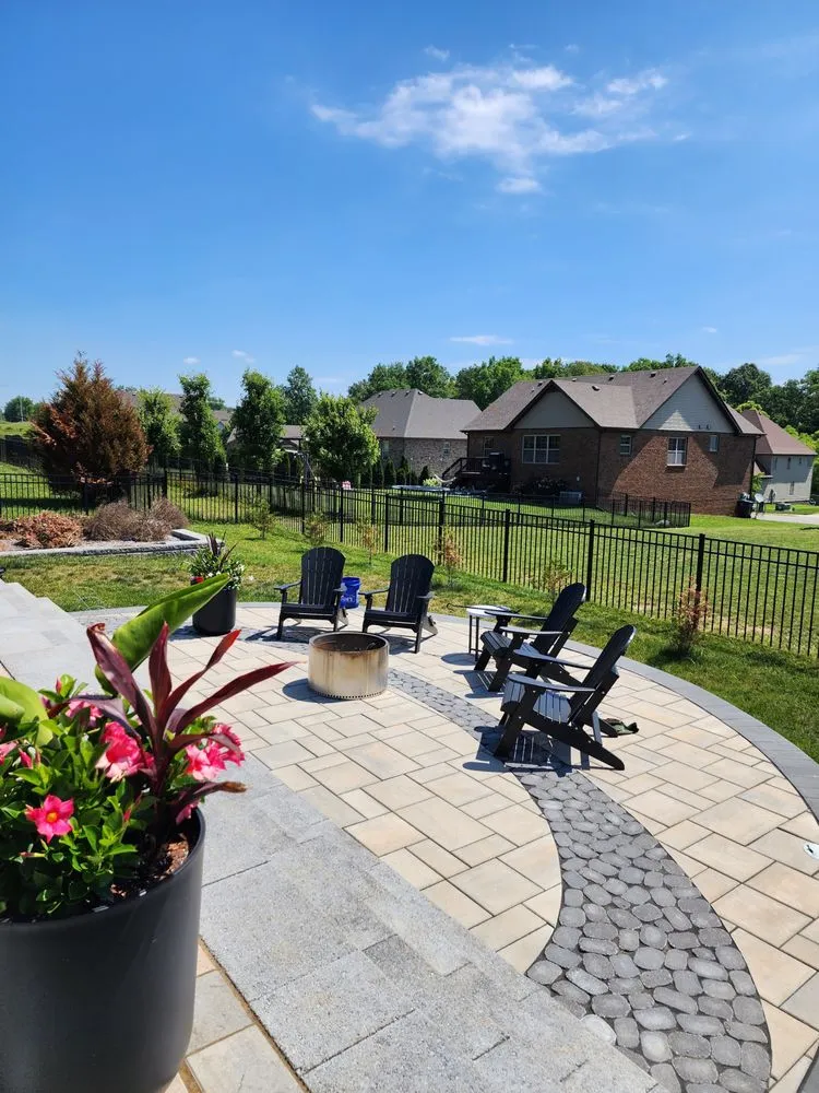 Top-rated lawn mowing service in Clarksville, TN - Living Hardscapes