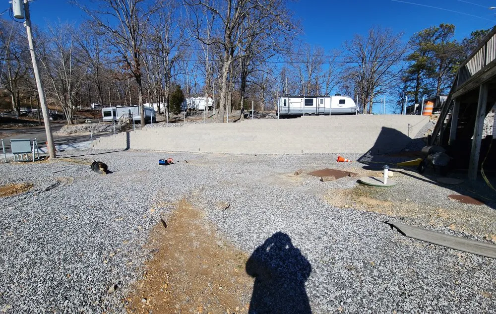 Custom yard cleanup service experts serving Clarksville, TN - Living Hardscapes