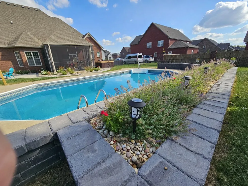 Professional residential landscaping in Clarksville, TN - Living Hardscapes