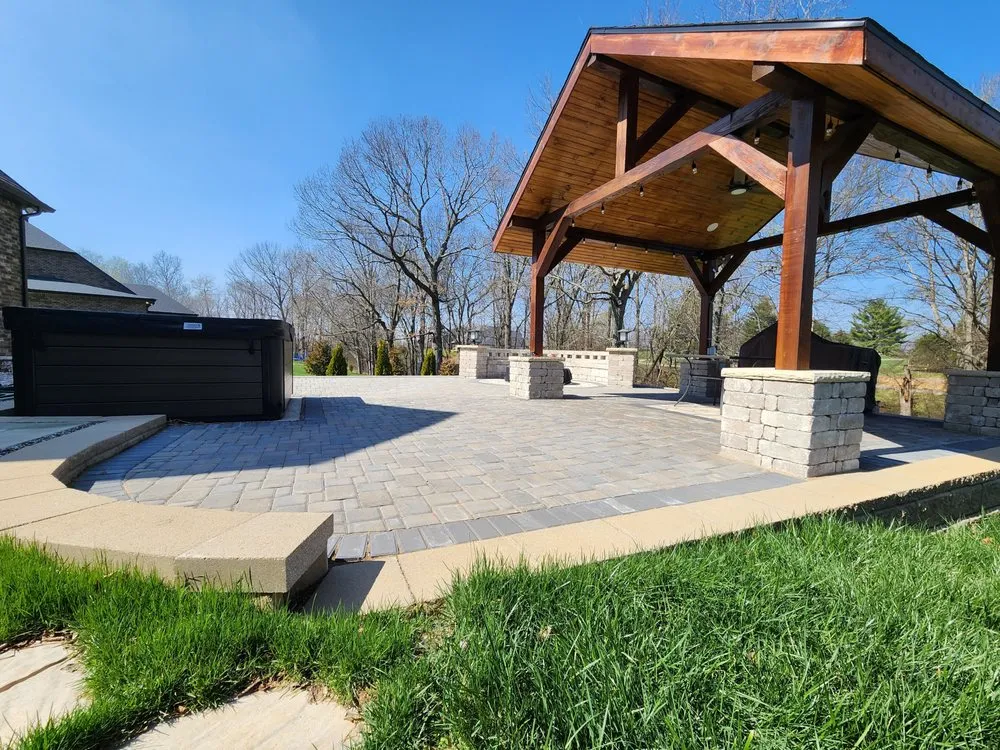 Top-rated landscape design for year-round maintenance in Clarksville, TN by Living Hardscapes