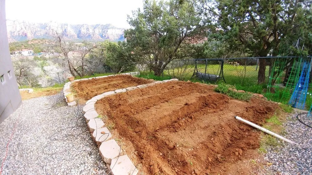 Top-rated yard cleanup service in Cottonwood, AZ - Living Landscapes AZ