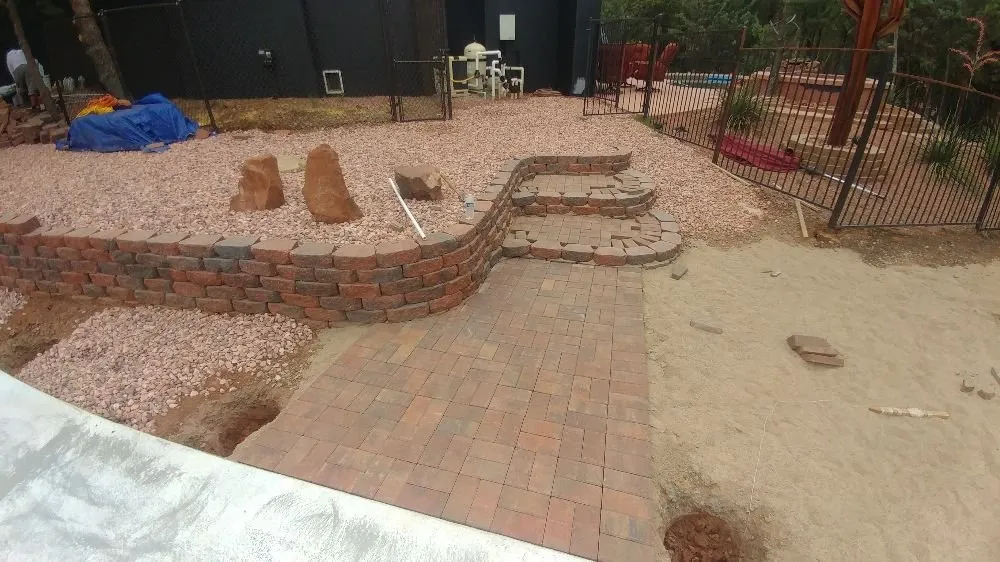 Custom yard cleanup service experts serving Cottonwood, AZ - Living Landscapes AZ