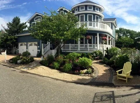 Professional residential landscaping in Barnegat, NJ by Living Landscapes