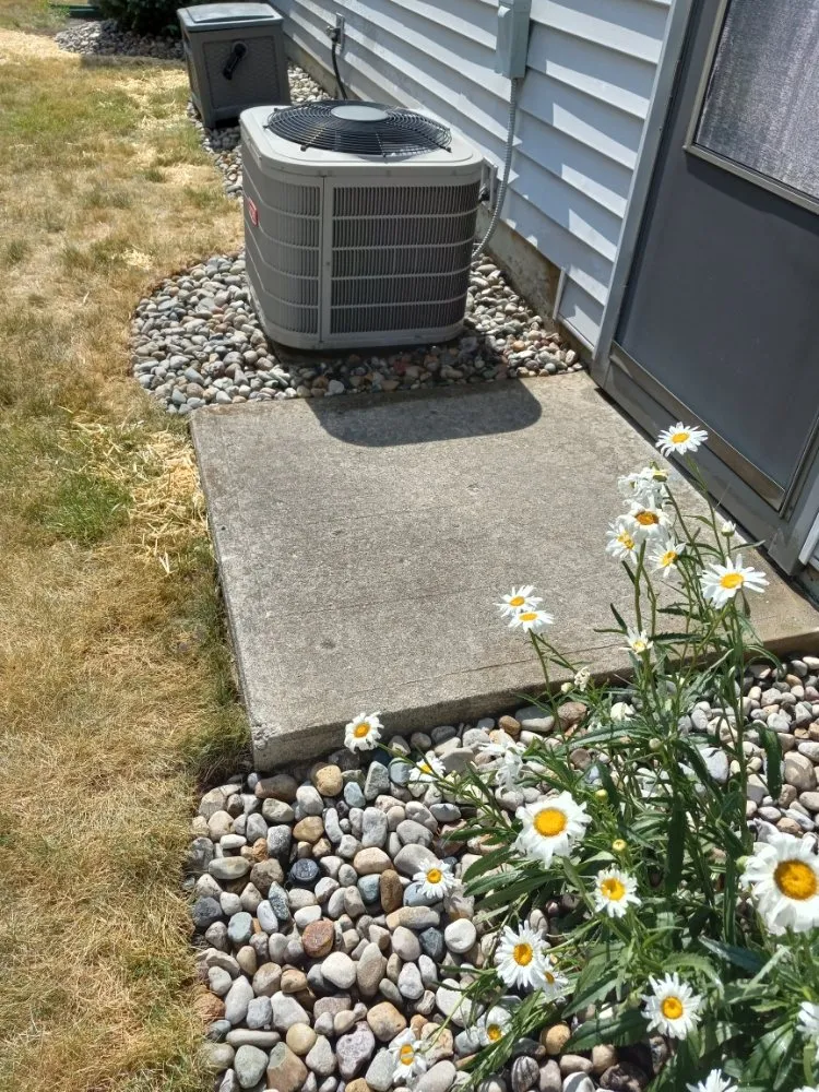 Reliable lawn mowing service in Fort Wayne, IN - Living Lavishly Estate Management