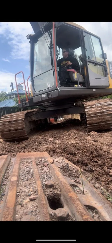 Custom lawn care service for residential properties in New Hyde Park, NY by Living Life Landscaping