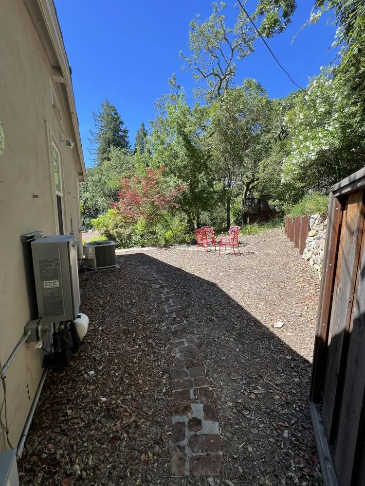 Trusted garden landscaping in Pinole, CA by Living Stone Paver Services