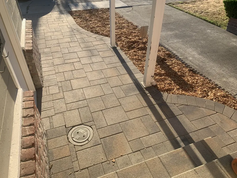 Trusted outdoor landscaping experts serving Pinole, CA - Living Stone Paver Services